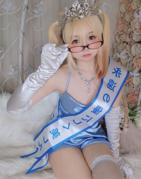 秋霞性生活_4K免费观看